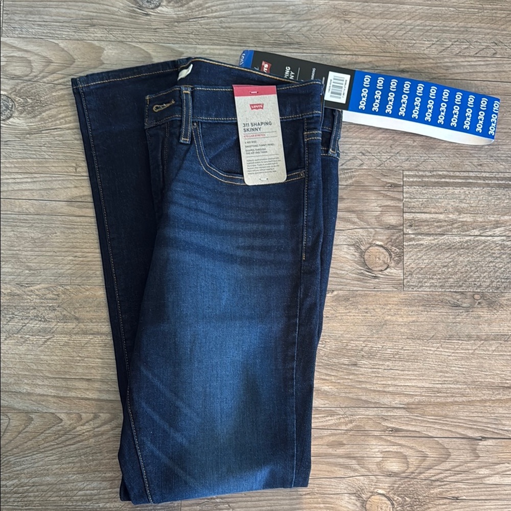Levi's 311 SHAPING SKINNY